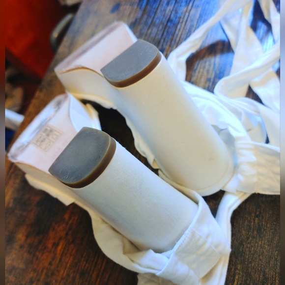 Marc Jacobs White Heeled Sandals Size 7 - Picture 8 of 10